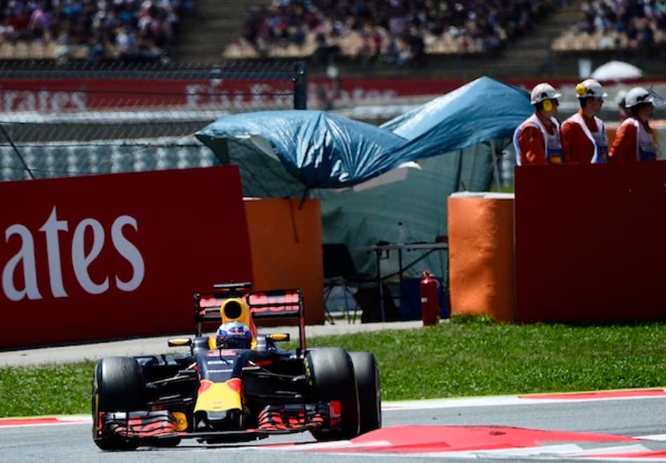 Daniel Ricciardo espera receber motor atualizado em Mônaco