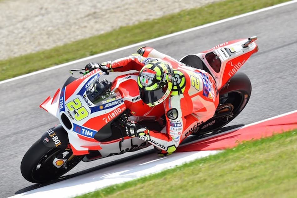 MotoGP: Andrea Iannone lidera sexta-feira em Mugello