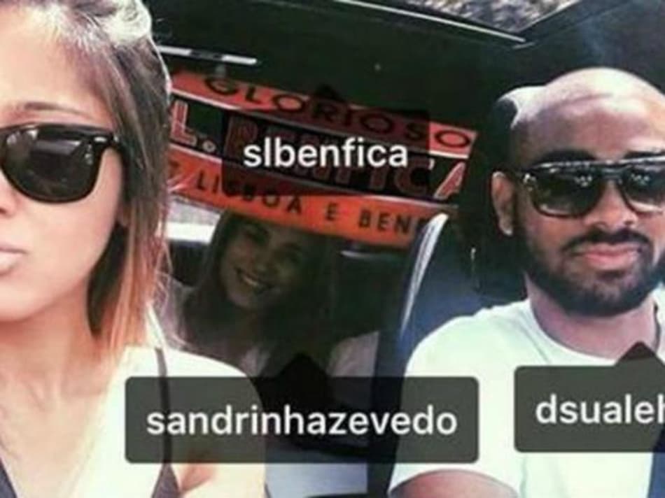 Jovem do Porto posta foto com cachecol do Benfica, desculpa-se, mas faz críticas
