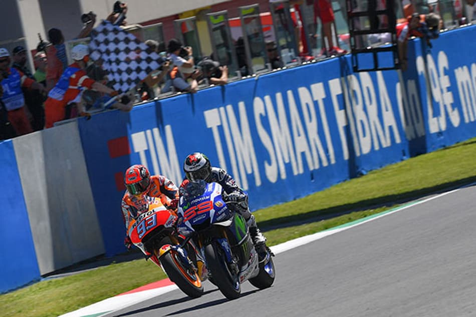 MotoGP: Lorenzo supera Marquez nos metros finais para vencer em Mugello