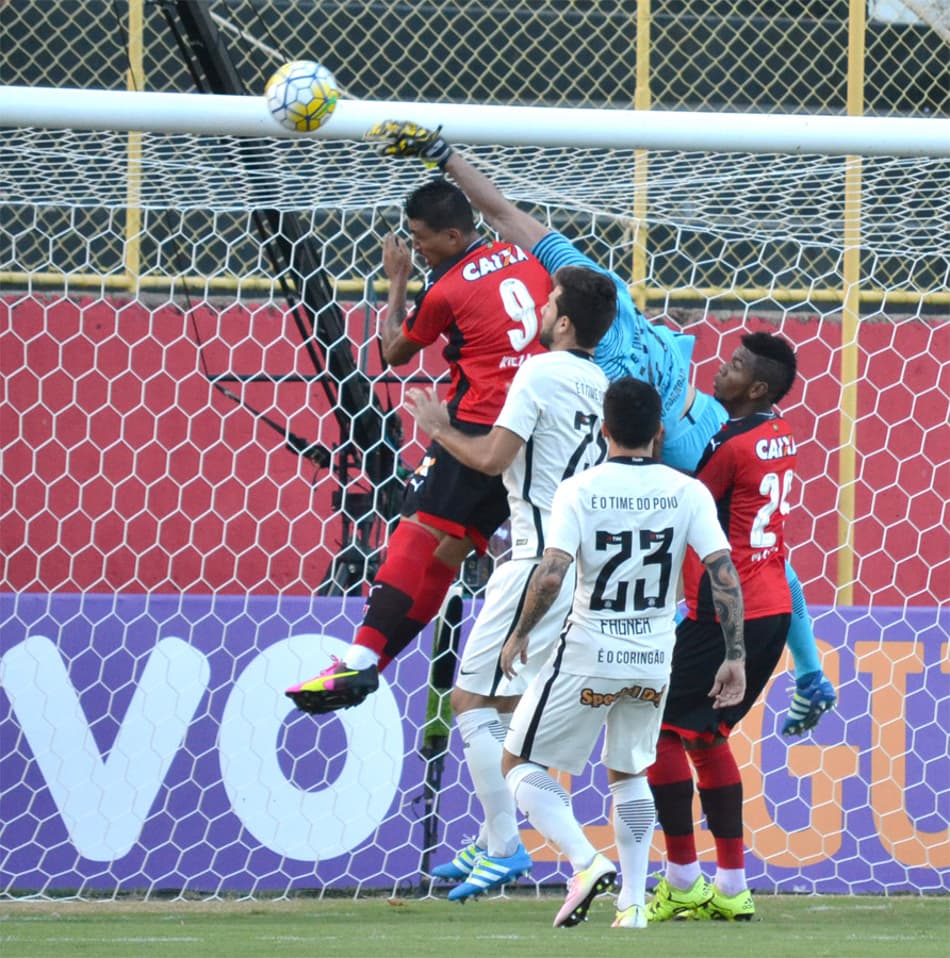AO VIVO! Acompanhe o pós-jogo da derrota do Corinthians