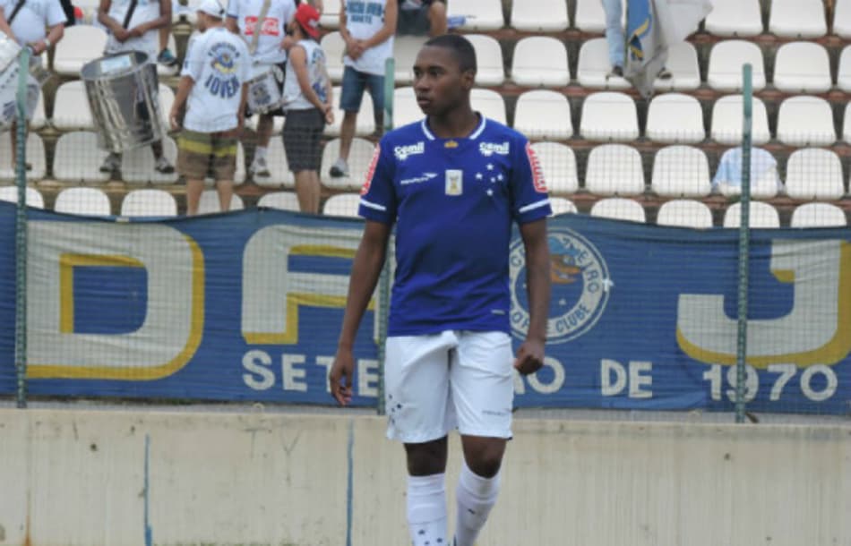 Vasco contrata atacante artilheiro da Copa São Paulo de Juniores de 2015