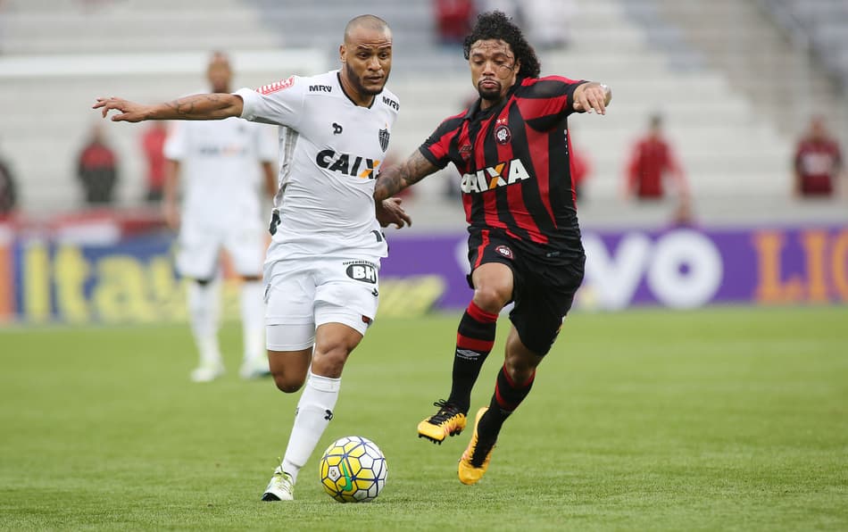 Lanterna, Atlético-PR demonstra tranquilidade e vê problema pontual na defesa