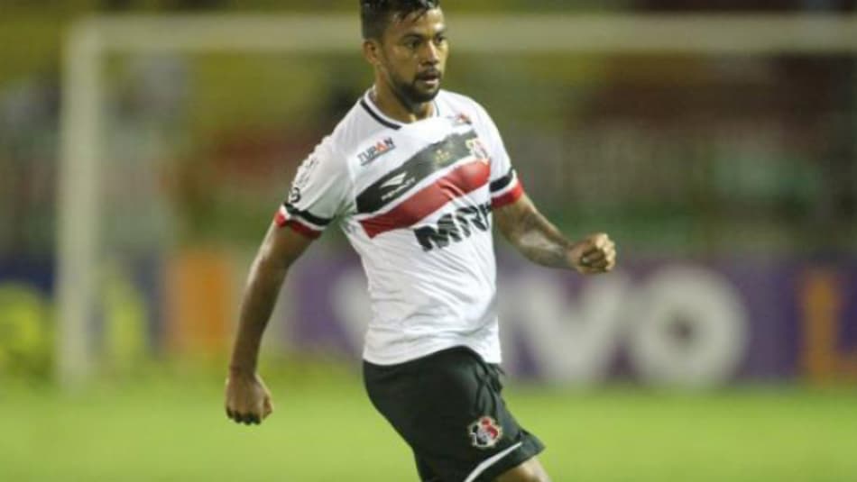 Chapecoense empata no fim e Santa pode perder a ponta neste domingo