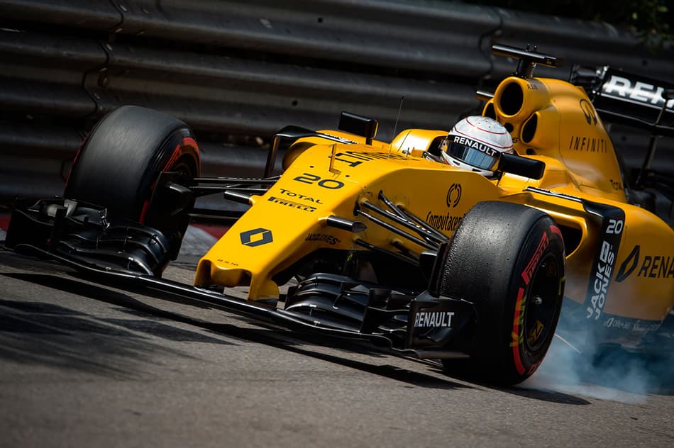 Kevin Magnussen teve corrida cheia de incidentes