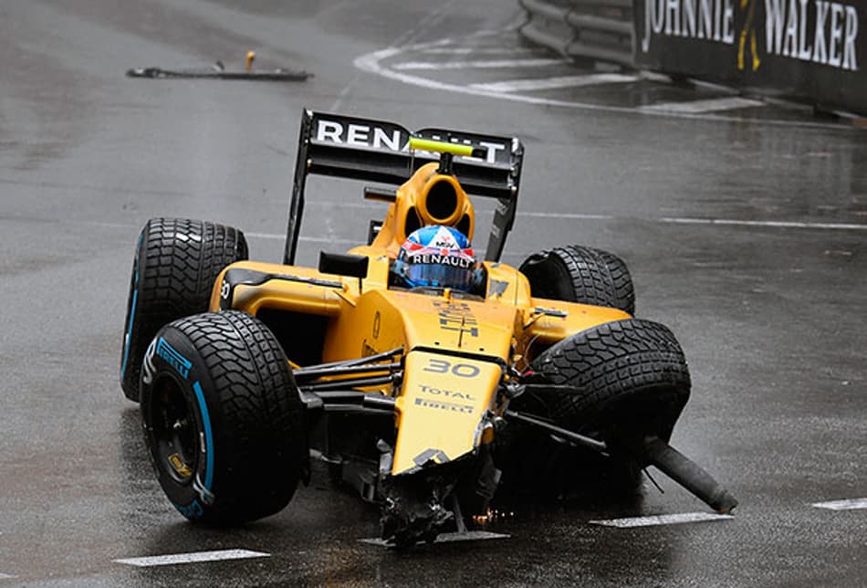 Jolyon Palmer é forçado a trocar de chassi novamente