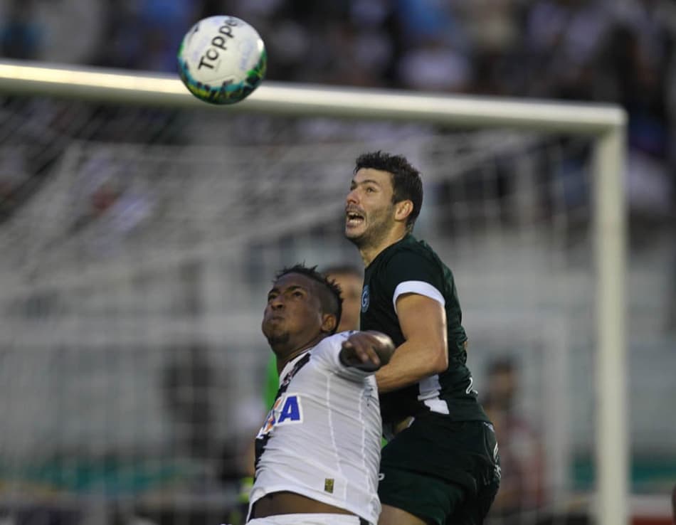 Relembre o confronto entre Goiás e Vasco pela Copa do Brasil de 2013