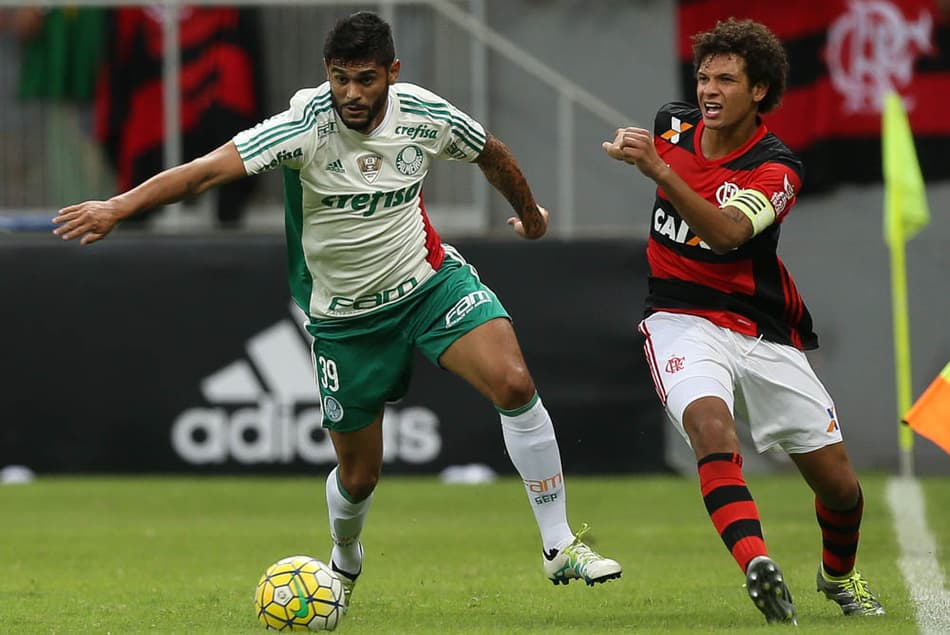 Cuca elogia o ‘guerreiro’ Luan e exalta o elenco do Palmeiras
