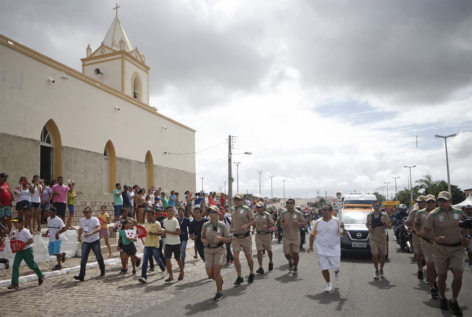 Comitê Rio-2016 altera revezamento da tocha olímpica para não deixar campeã olímpica de fora