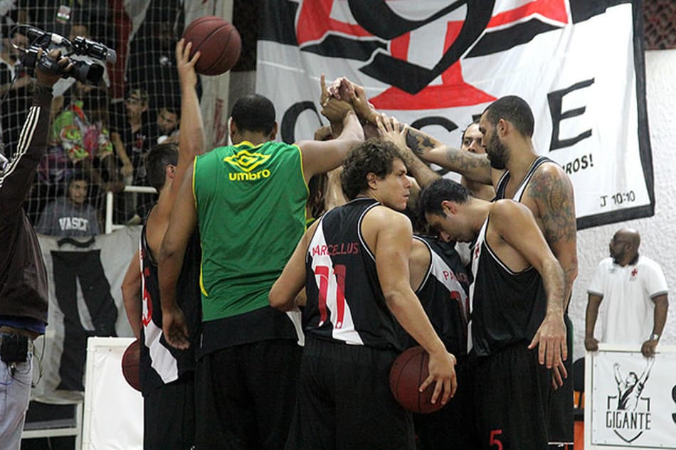 Vasco vence o Campo Mourão e leva briga por vaga no NBB ao jogo 5