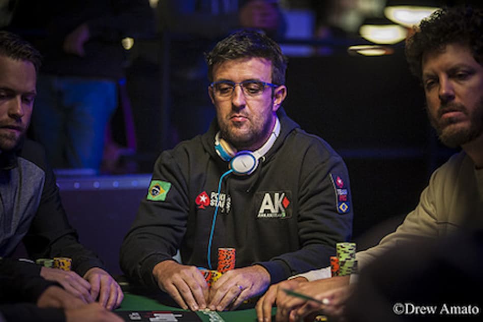 WSOP: Akkari fica na 6ª colocação no Evento #8 (US$ 1.500 H.O.R.S.E.)
