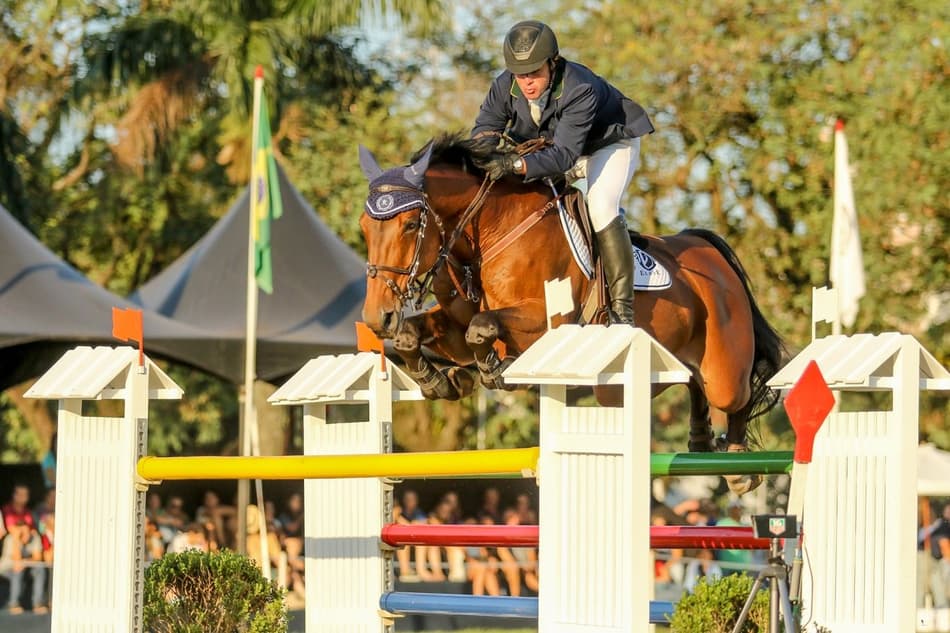 Rio recebe 4ª etapa do Campeonato Brasileiro de Saltos 2016