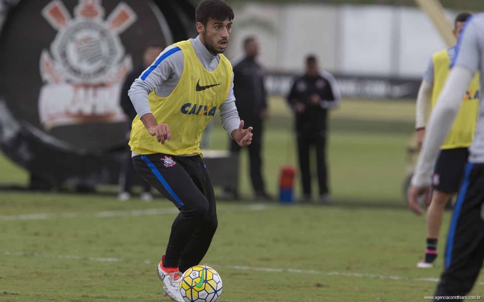Camacho aguarda estreia no Timão e tem boas lembranças do Palmeiras