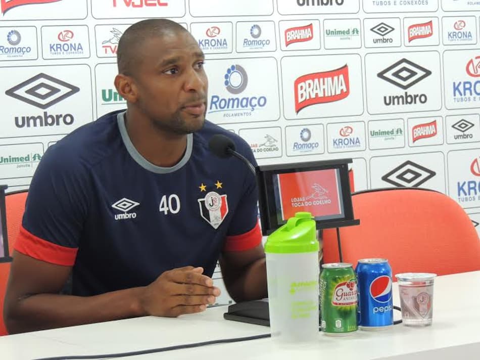 Defensor do Joinville destaca motivos que levaram à vitória em clássico
