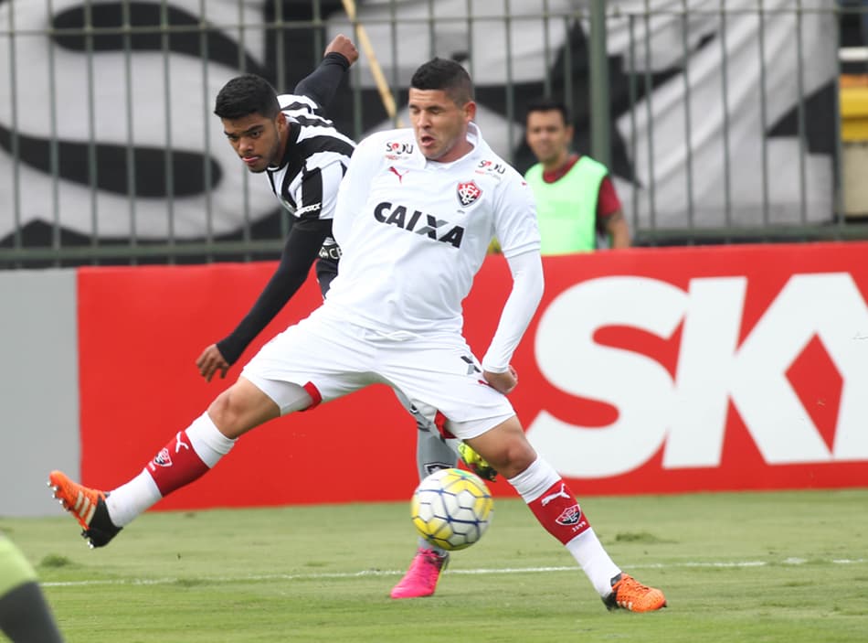 Apesar de empate, Ricardo Gomes mantém confiança no Botafogo: 'Há muito para acontecer'