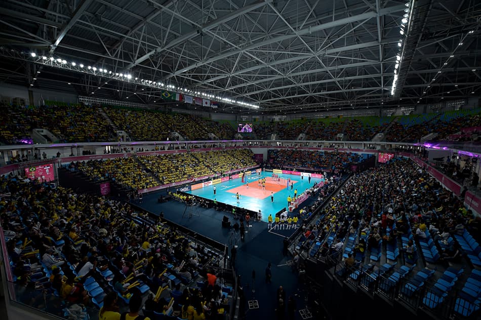 FOTOS! Brasil volta a brilhar e bate a Sérvia no Grand Prix