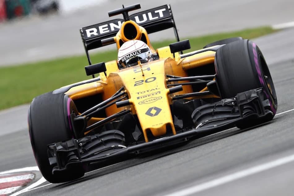 Magnussen agradece o esforço dos mecânicos