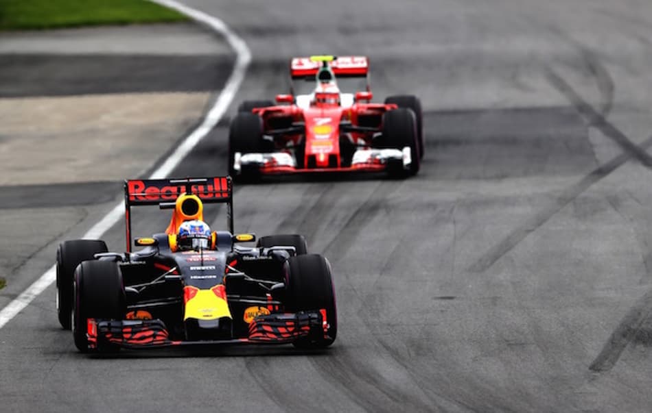 Red Bull deve manter sua dupla de pilotos para 2017 e 2018