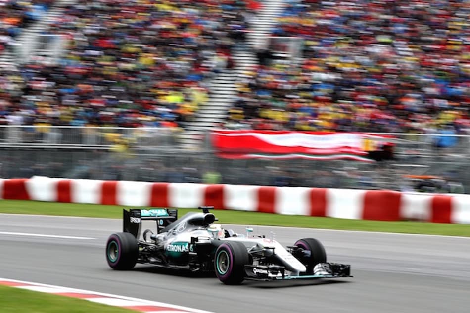 Niki Lauda sai em defesa de Lewis Hamilton