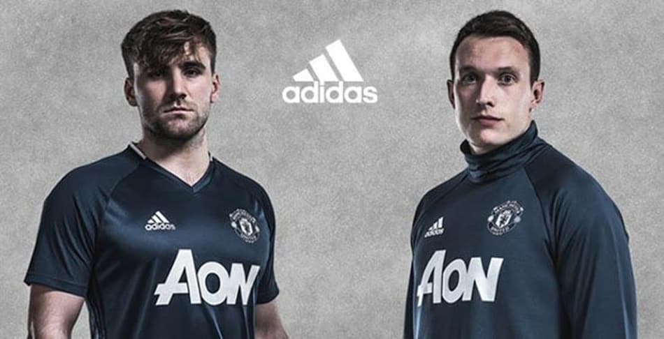Conheça as novas camisas de treino do Manchester United