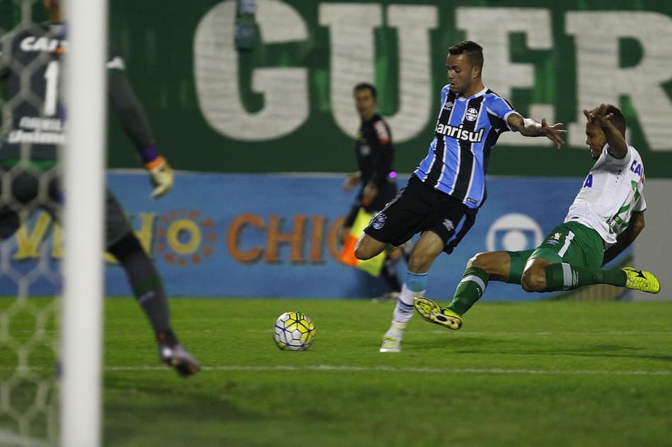 ACOMPANHE! Com reforços, Grêmio visita o Chapecoense