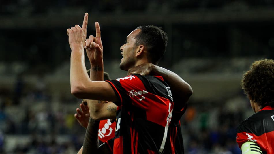 Flamengo venceu todos os jogos contra mineiros em 2016 e não levou gol