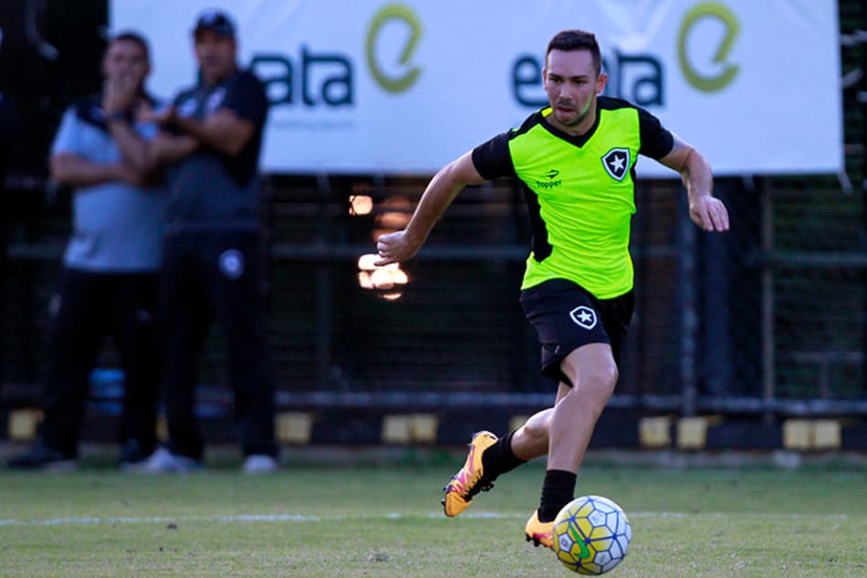 Atacante do Oriente Petrolero sofre mais uma lesão na temporada