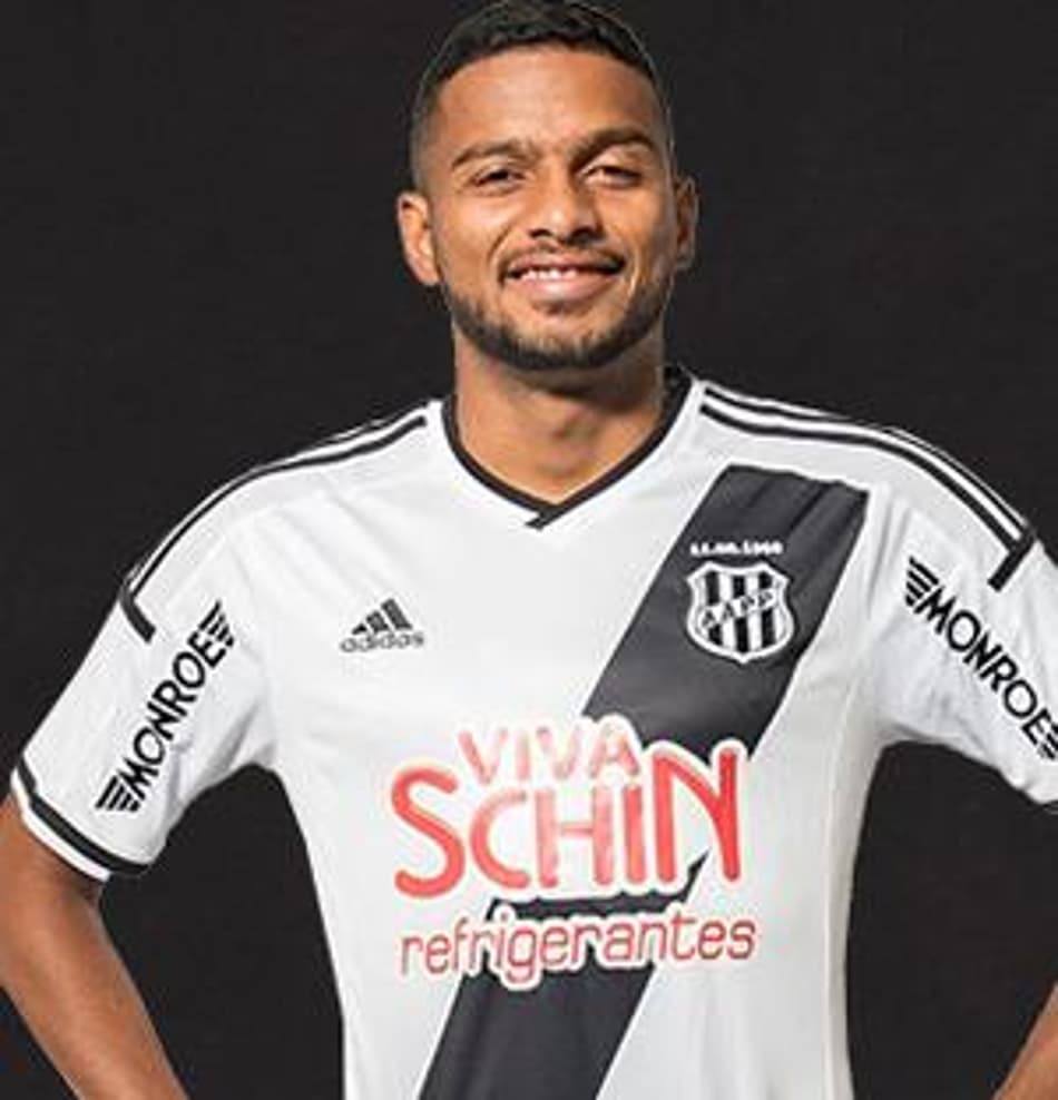 Disputado por Flamengo e Botafogo, Reinaldo lidera três fundamentos da Ponte Preta no Brasileirão