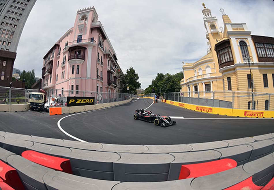 FIA fará mudanças nas zebras e entrada dos boxes