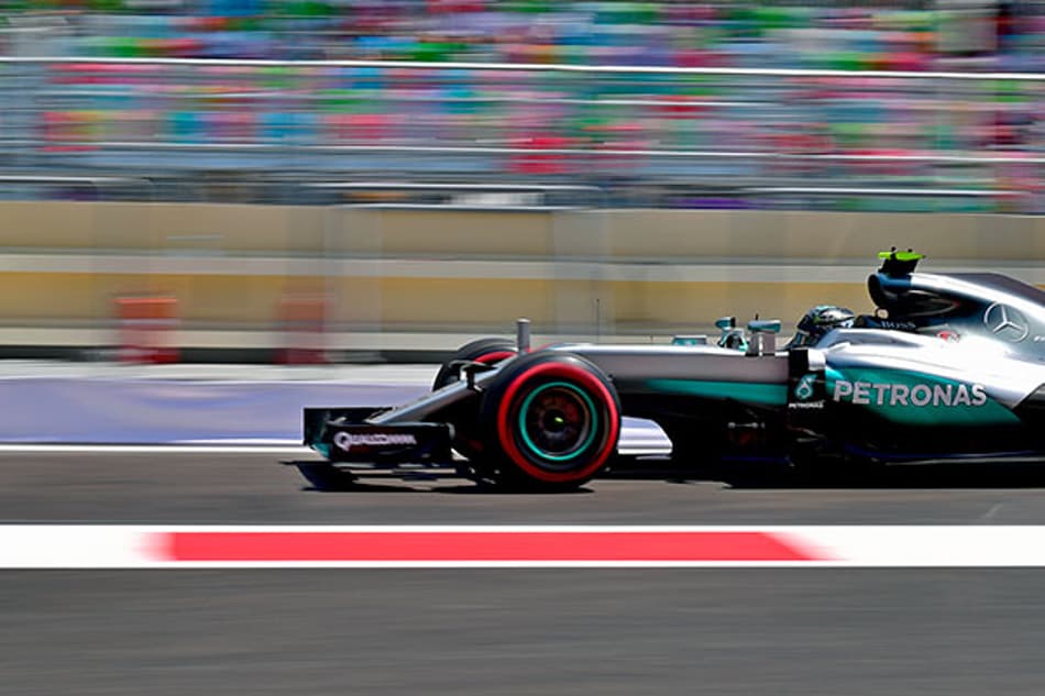 Rosberg espera corrida cheia de ultrapassagens e fica alerta com Hamilton