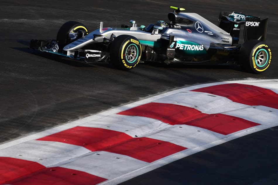 Rosberg domina, vence GP da Europa e segue isolado na liderança