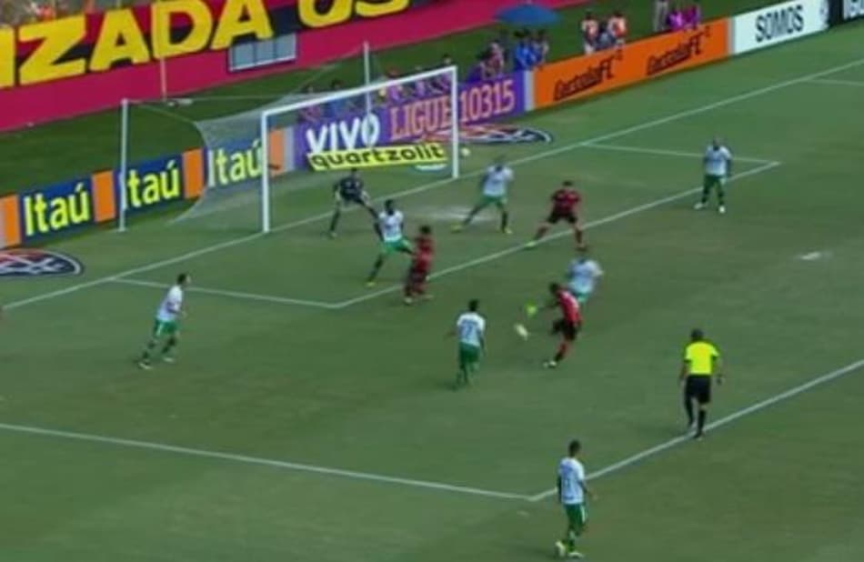 Subindo a ladeira! Chapecoense bate o Vitória fora de casa no Brasileirão