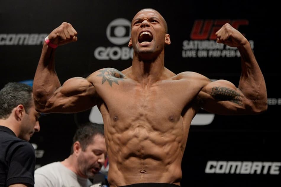 Organização anuncia Thiago Marreta no UFC 200 contra Gegard Mousasi
