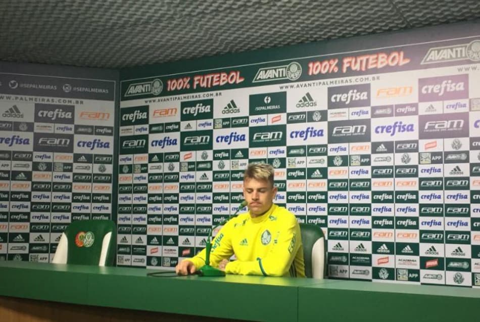 TEMPO REAL! Róger Guedes dá entrevista coletiva após treino do Palmeiras