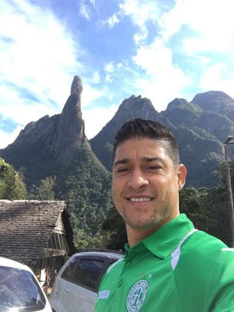 De volta às atividades após fratura, Everton volta a ser opção no Guarani