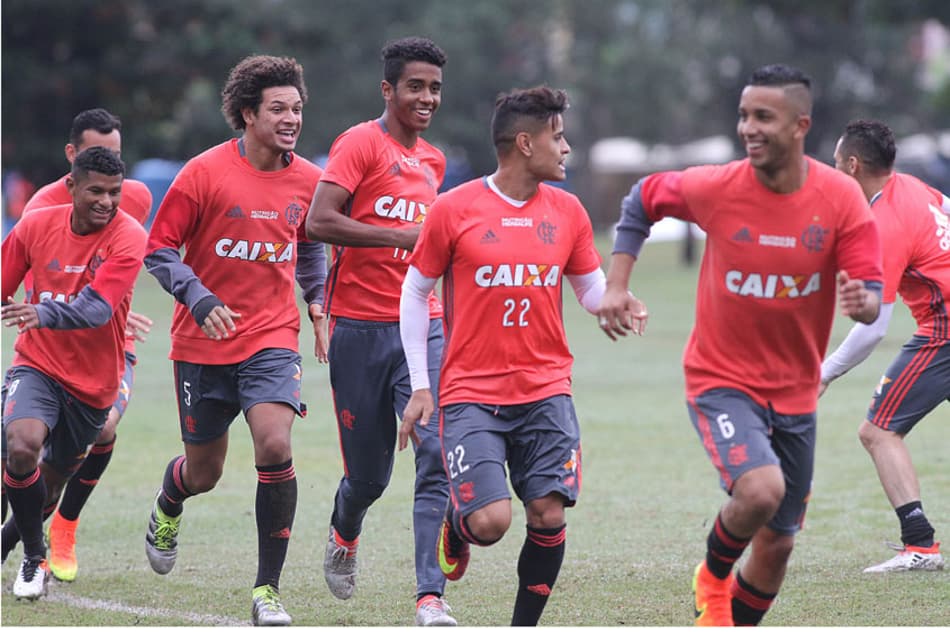 Flamengo faz os ajustes para o duelo contra o Internacional. SIGA!