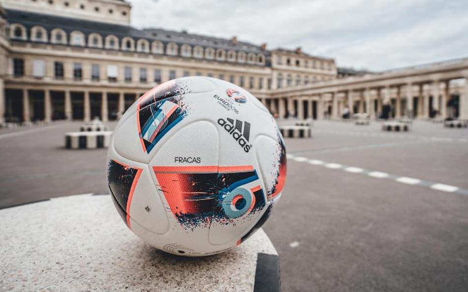 Veja em detalhes a bola da final da Eurocopa