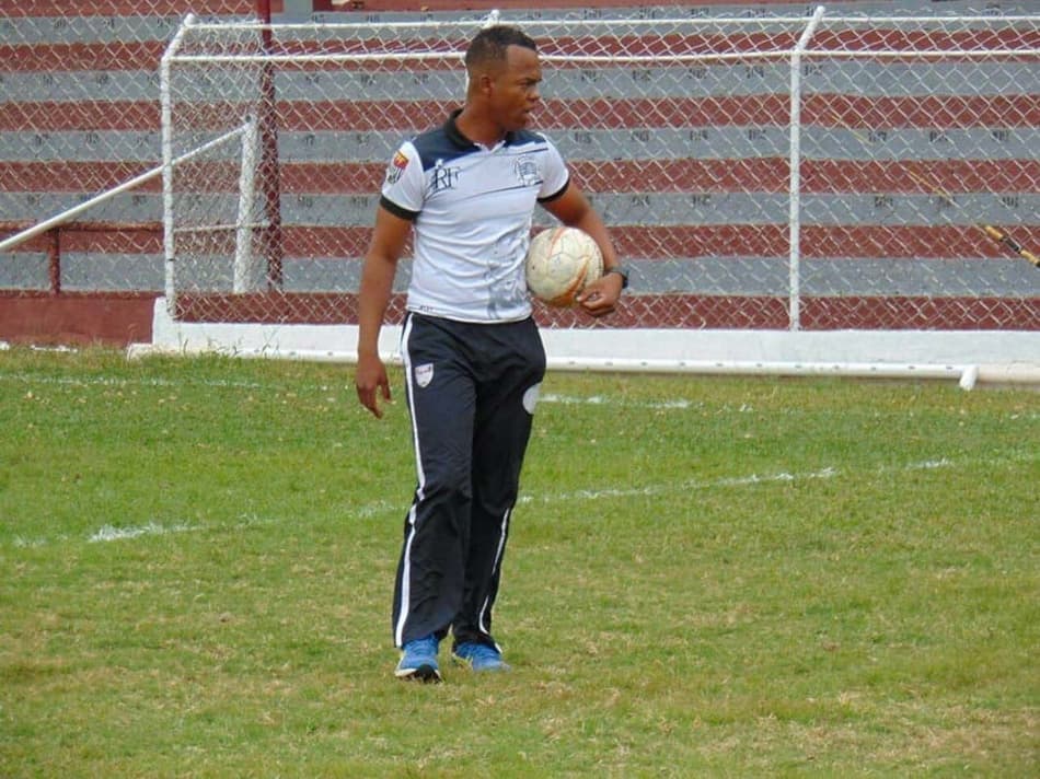 Aos 14 anos, plantava milho. Aos 25, é técnico profissional