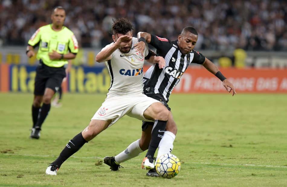 Confira como foram os vestiários após o revés do Timão no Mineirão