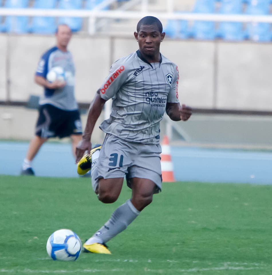 Blog do Mansell: 'Jobson devereria estar pensando em impressionar Tite'