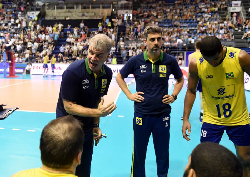 Brasil enfrenta a Bulgária pela Liga Mundial de vôlei. Siga ao vivo!