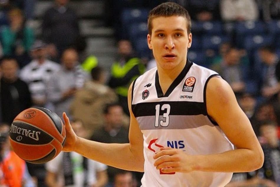 Bogdan Bogdanovic frustra Sacramento Kings e ficará mais um ano na Europa