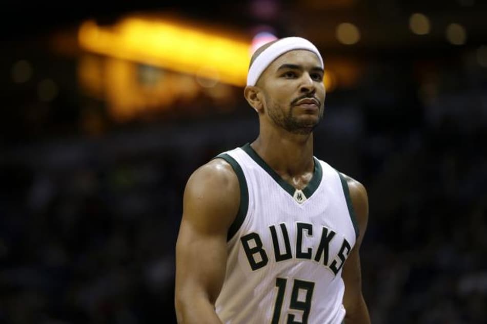 Philadelphia 76ers fecha contratação de Jerryd Bayless