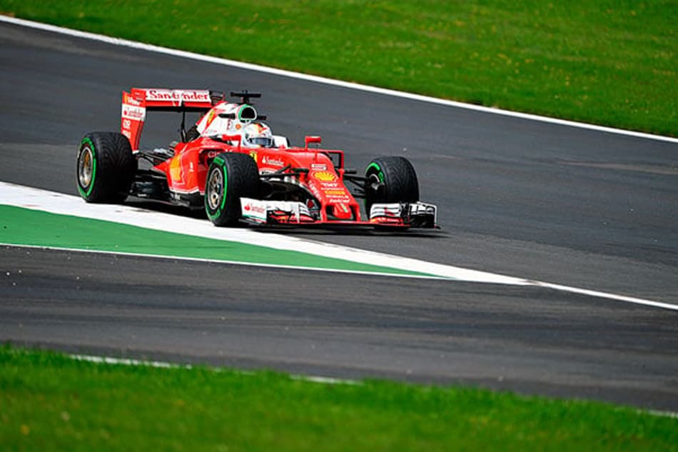 Vettel perderá cinco posições no grid do GP da Áustria