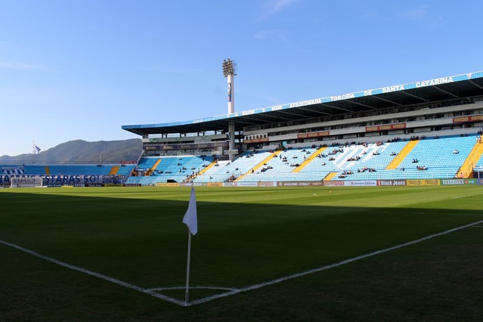 Avaí busca primeira vitória na diante de sua torcida na Série B