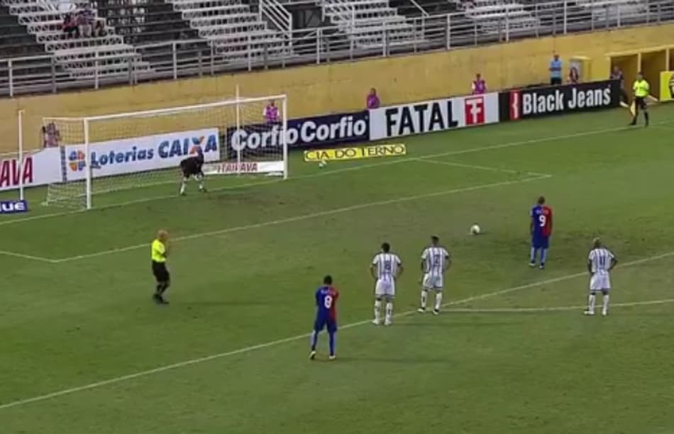 Paraná “acaba” com fantasma do pênalti em vitória contra Bragantino