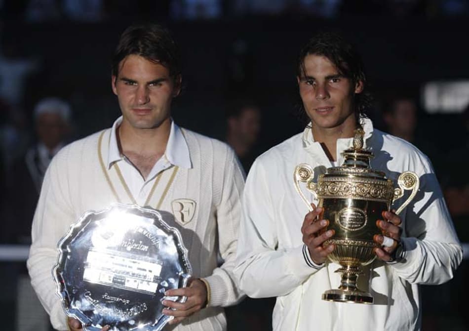 Federer inaugura academia de Nadal na Espanha. Rivais rasgam elogios um ao outro