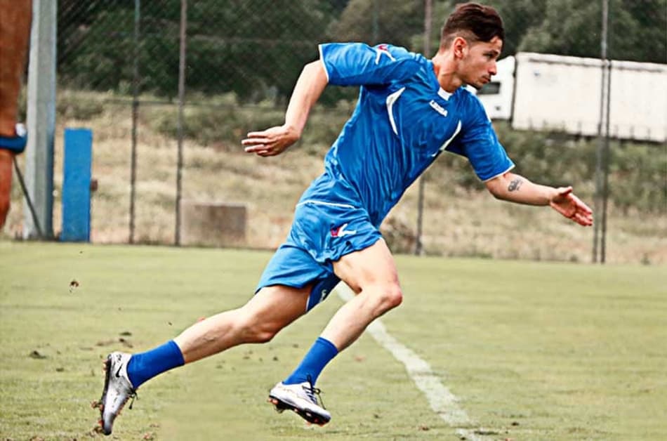 Higor Platiny durante os treinamentos do Feirense, em Portugal