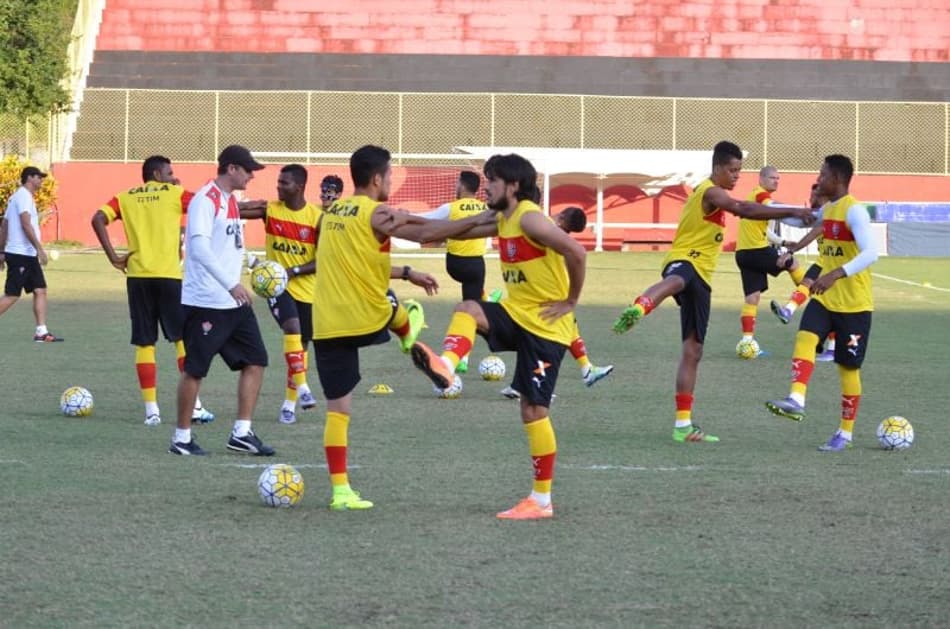 Vitória se prepara para encarar o Corinthians pela 21ª rodada