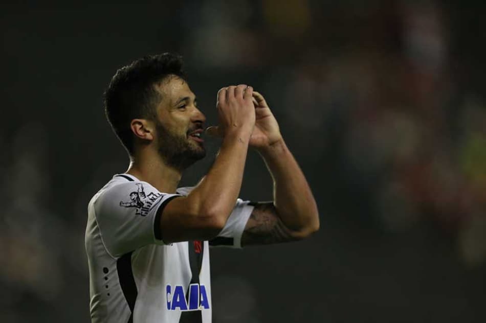 Blog do Garone: Luan supera Rodrigo no Troféu Ademir Menezes